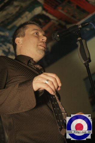 Kolporteure (D) 14. Schuldenberg Geburtstag, Projekt Schuldenberg, Plauen 4. Januar 2008 (9).JPG